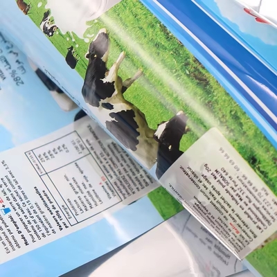 Enveloppe alimentaire en rouleau de film plastique d'aluminium laminé flexible pour emballage en poudre d'épices et de lait