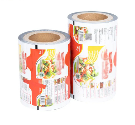 Impression personnalisée Film d'emballage automatique En papier d'aluminium Impression poudre de poulet assaisonnement collations Chips Film de rouleau d'emballage alimentaire