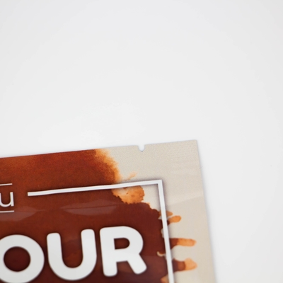 Sachet personnalisé à trois soudures pour l'emballage d'aliments secs avec encoche de déchirure/bec verseur/fermeture éclair et matériaux durables pour aliments secs