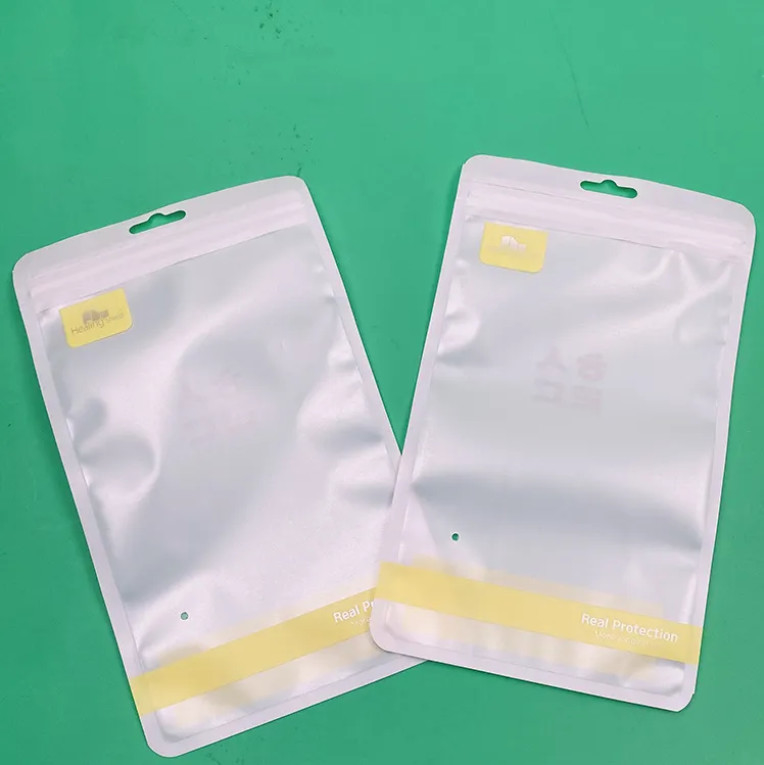 Hi-Q Logo personnalisé Fermeture à glissière auto-emboutissage de détail en plastique Emballage à trois côtés Fermeture à glissière plastique lamellée